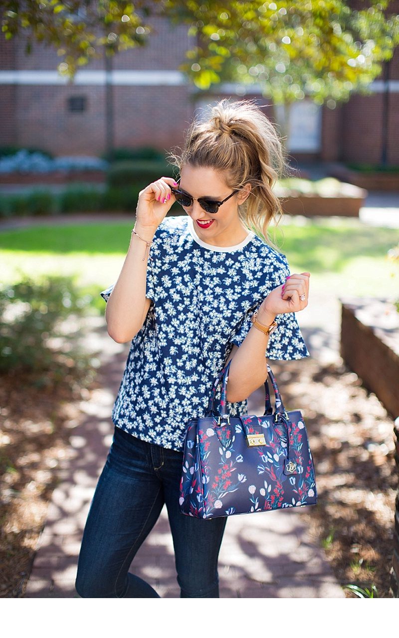 blush and camo, draper james, MEADOW GARDEN LIGHTWEIGHT TERRY TEE, DUNAWAY VINES CAROLINE TOTE, spring style 