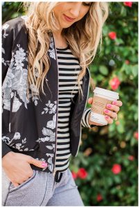 blush and camo, albion fit, athlesisure, joggers, nike, bomber jacket